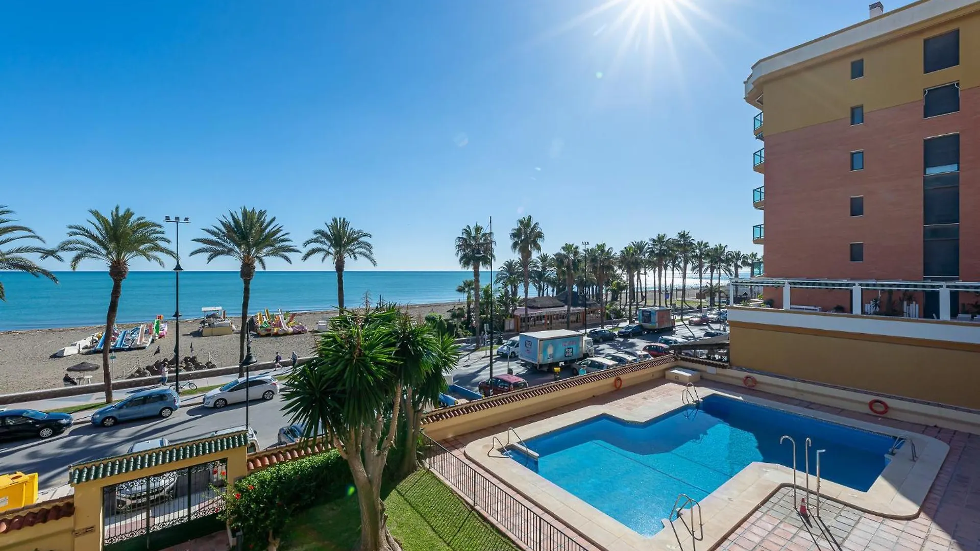 797 Holiday Rentals - Moderno Piso En Primera Linea De Playa Torremolinos Spanyolország